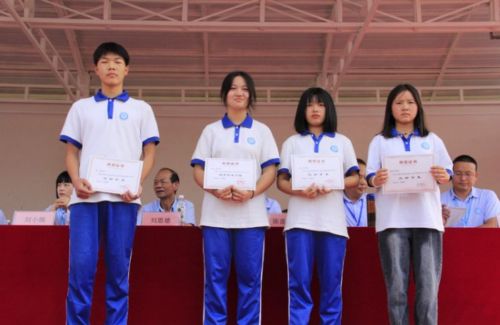 常德德才科技職業學校,常德招生就業,電子商務專業學校,專業學校報考哪里好
